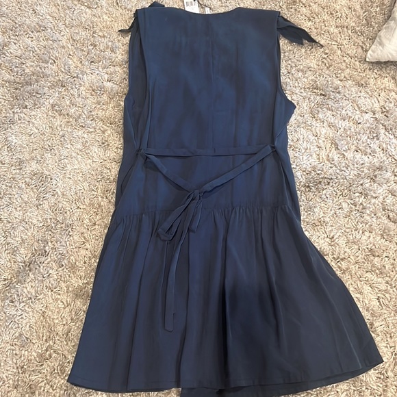 Bcbg long vest w/ ties - Picture 3 of 4